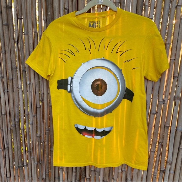 Despicable Me short sleeves yellow graphic tee S - Picture 2 of 7